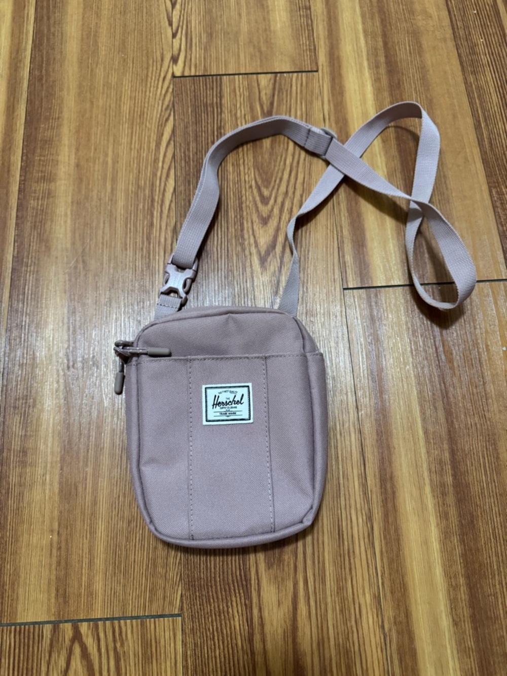 Herschel Supply Company Heritage Cruz Crossbody - Ash Rose